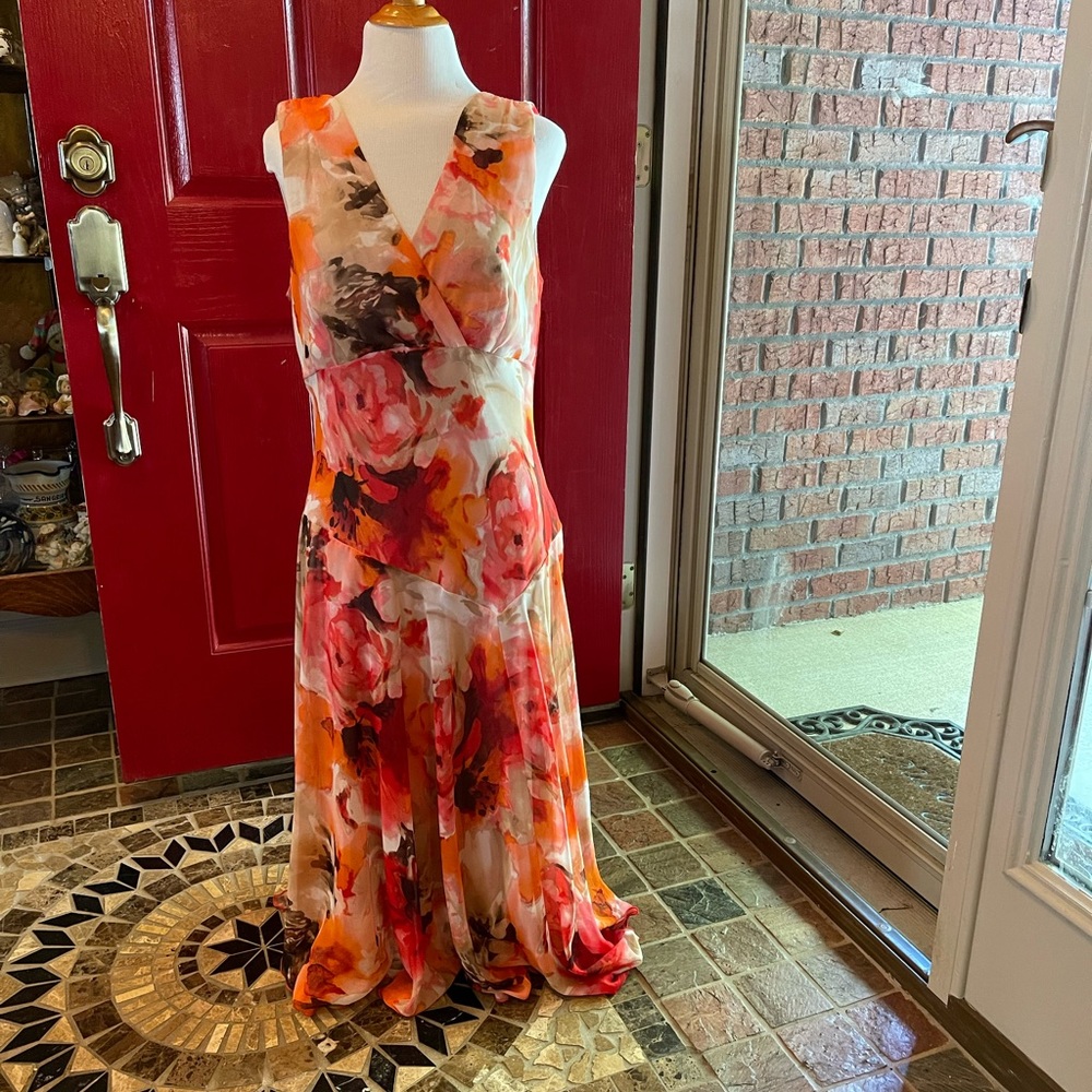 Sleeveless pink and peach dress